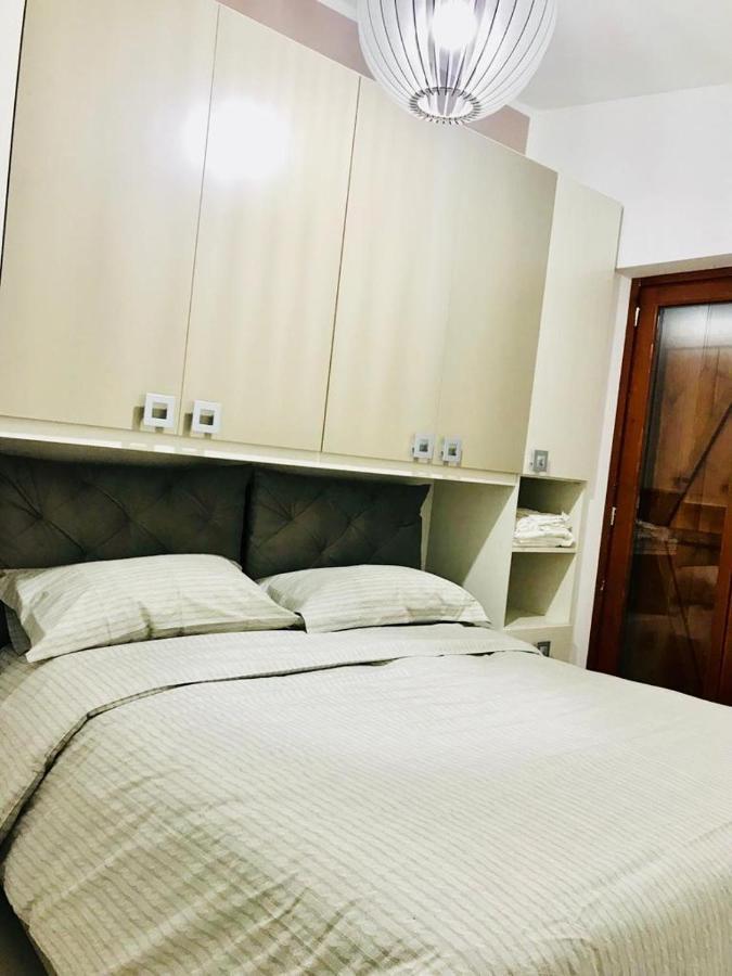Апартаменты 5 Miles Apt Rocca Cinquemiglia Экстерьер фото